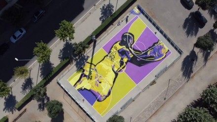 Kobe Bryant l'omaggio al giocatore nella città catalana di Balaguer